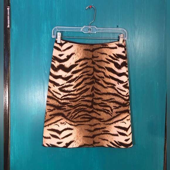 Sirens Animal Print Mini Skirt 🐯 - Picture 2 of 6